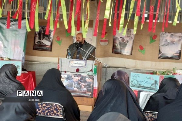 تشییع پیکر شهیدان گمنام در اداره آموزش و پرورش منطقه ۱۳