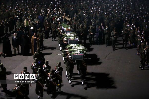 تشییع پیکر سه شهید گمنام در دانشگاه افسری امام علی(ع)