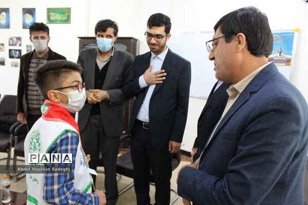 دیدار دانش‌آموزان تشکل‌های دانش‌آموزی با رئیس و کارکنان نهضت سوادآموزی استان بوشهر