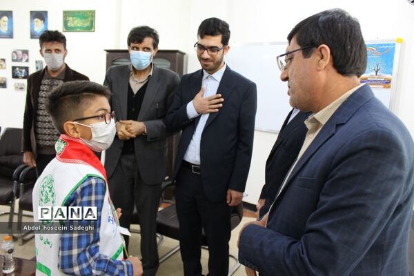 دیدار دانش‌آموزان تشکل‌های دانش‌آموزی با رئیس و کارکنان نهضت سوادآموزی استان بوشهر