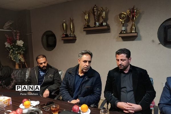 نشست بررسی مسائل و مشکلات ورزشی رودهن