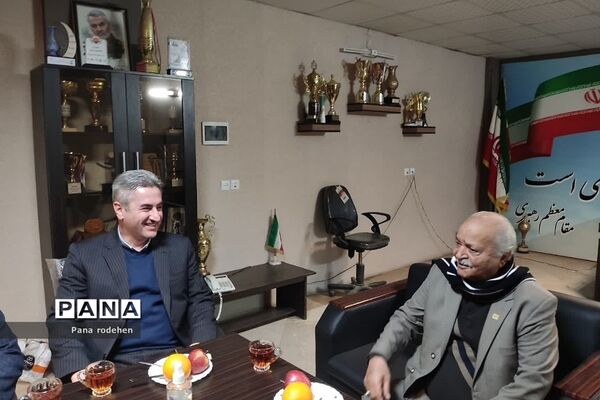 نشست بررسی مسائل و مشکلات ورزشی رودهن