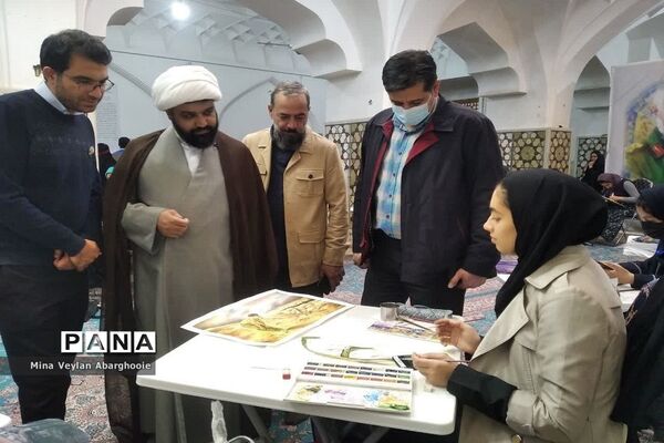 رویداد هنری با برگزاری نمایشگاه عکس و پوستر حاج قاسم سلیمانی در پیشوا