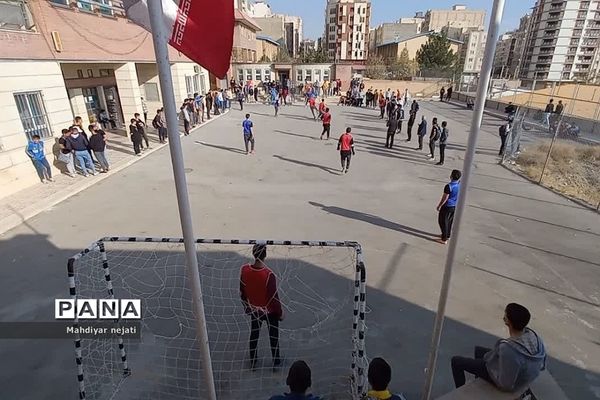 مسابقات فوتبال جام شهید حاج قاسم سلیمانی در مدارس رودهن