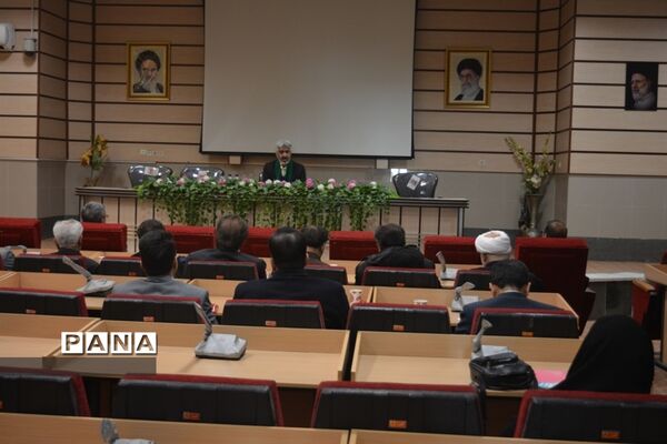 برگزاری جلسه بصیرتی کانون بسیج فرهنگیان ناحیه یک مشهد