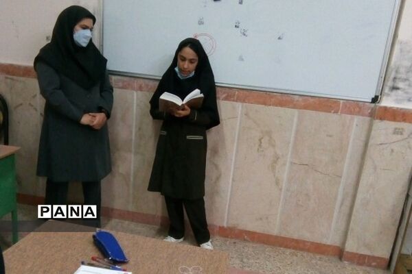 فعالیت‌های قرآنی در هنرستان مبتکران رودهن