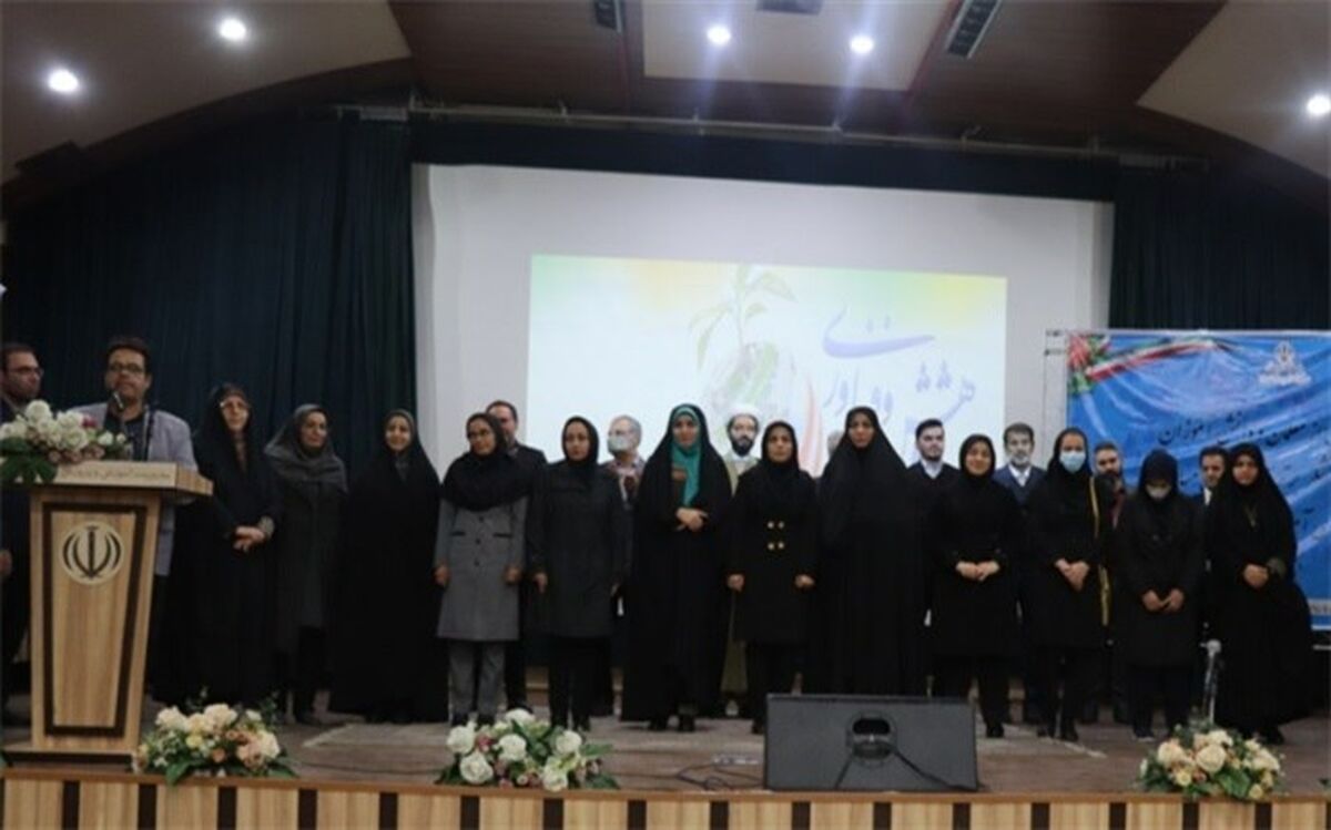تجلیل از ۲۵۳ دانش‌آموز و معلم پژوهشگر در البرز