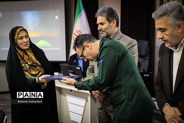 مراسم بزرگداشت دهه مقاومت و گرامیداشت سالگرد شهادت سردار سلیمانی در ارومیه