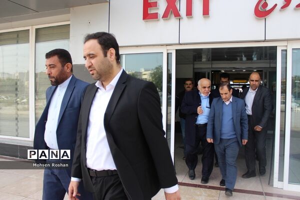 نشست صمیمی رئیس مرکز اطلاع‌رسانی و روابط عمومی وزارت آموزش و پرورش با کارشناسان در بوشهر