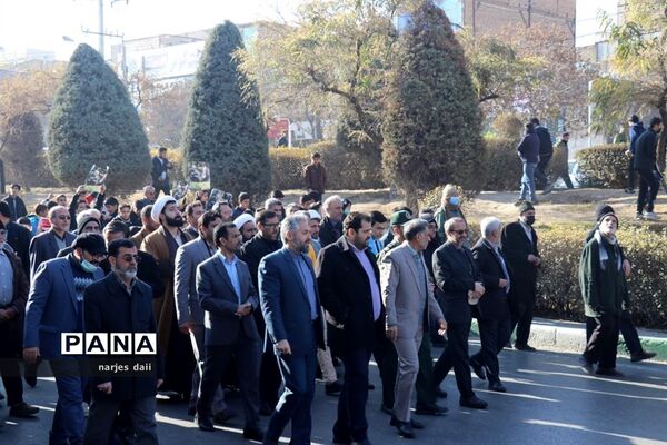 تشییع پیکر شهید گمنام ومراسم خاکسپاری در اردوگاه ثامن الحجج (ع)مشهد