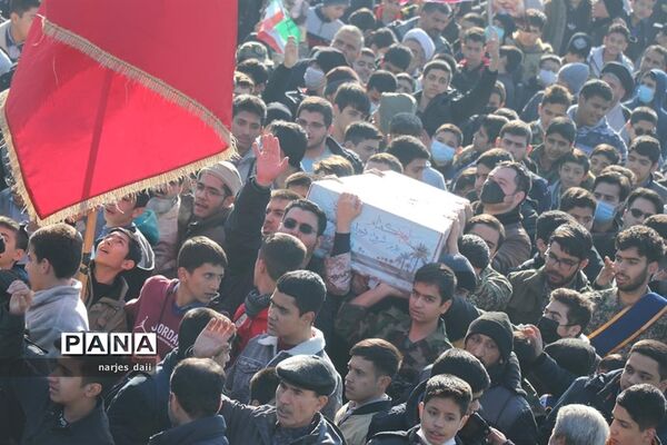 تشییع پیکر شهید گمنام ومراسم خاکسپاری در اردوگاه ثامن الحجج (ع)مشهد