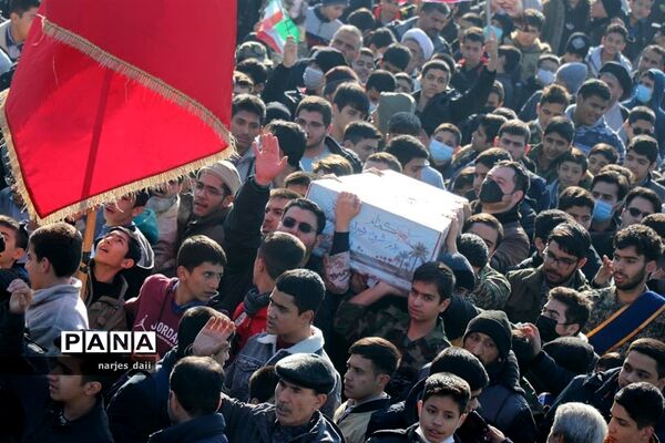 تشییع پیکر شهید گمنام ومراسم خاکسپاری در اردوگاه ثامن الحجج (ع)مشهد
