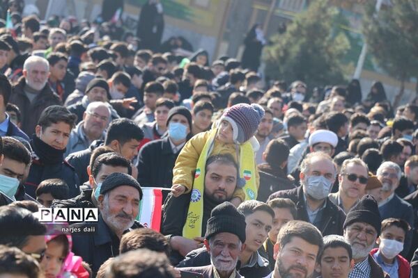تشییع پیکر شهید گمنام ومراسم خاکسپاری در اردوگاه ثامن الحجج (ع)مشهد