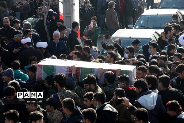 تشییع پیکر شهید گمنام ومراسم خاکسپاری در اردوگاه ثامن الحجج (ع)مشهد