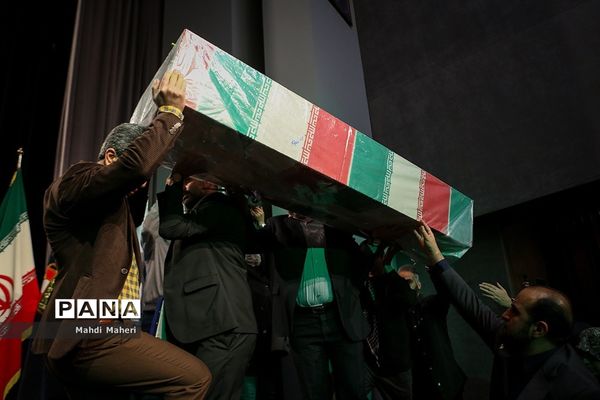 اختتامیه دومین یادواره روایتگری سردار مقاومت « نشان سلیمانی »