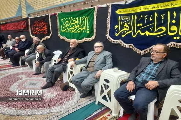 مراسم شب شعر مقاومت در قائمشهر