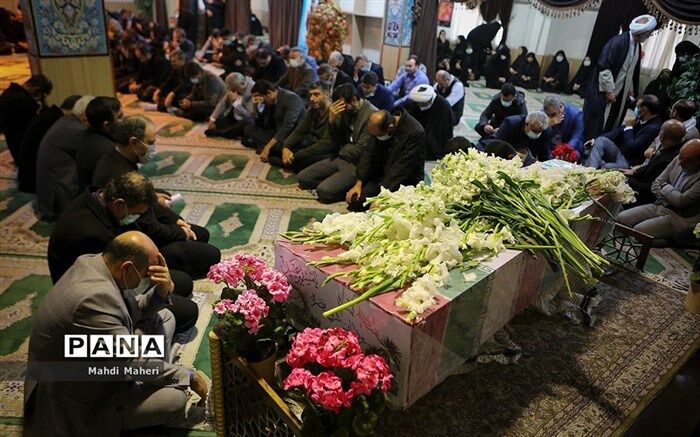 پیکر شهید گمنام در وزارت آموزش و پرورش تشییع شد