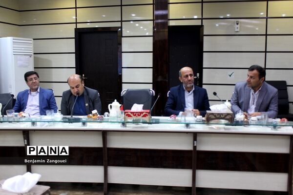 تجلیل از نفرات برگزیده جشنواره عهد کودکان دبستانی با حاج قاسم سلیمانی