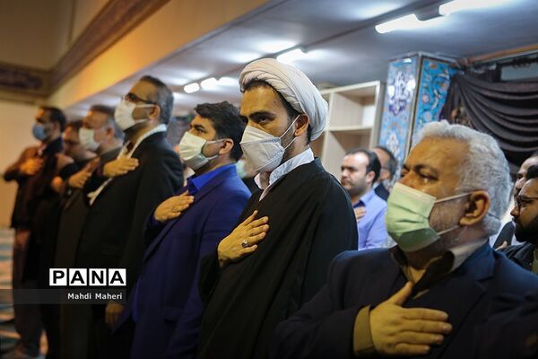 تشییع پیکر شهید گمنام در ساختمان علاقه‌مندان وزارت آموزش و پرورش