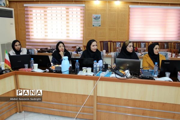 کارگاه آموزشی سواد دیجیتال، علوم رایانه و مهارت برنامه‌نویسی در بوشهر