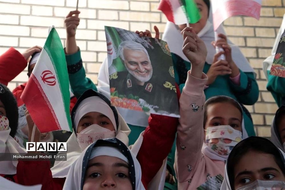 تجدید میثاق دانش‌آموزان آباده با سردار دل‌ها