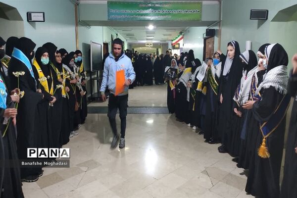 تجدید پیمان فرزندان حاج قاسم با شهدا در شیراز