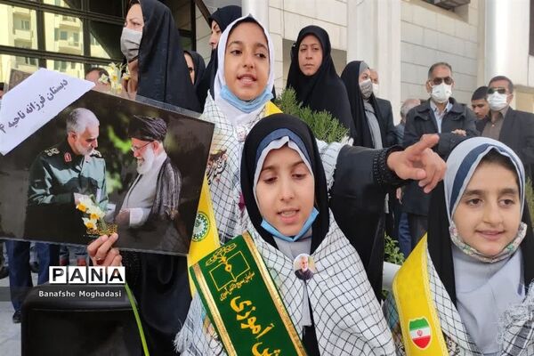 تجدید پیمان فرزندان حاج قاسم با شهدا در شیراز