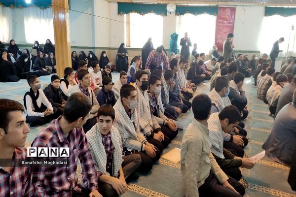 تجدید پیمان فرزندان حاج قاسم با شهدا در شیراز