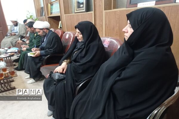 جلسه هماهنگی برنامه‌های هفته مقام زن و روز مادر در تربت جام