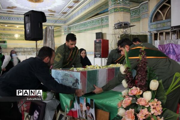 مراسم وداع با 2 شهید‌ گمنام در ورامین
