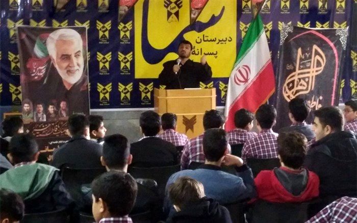 دانش‌آموزان از زندگی و شهادت شهید سلیمانی درس بگیرند