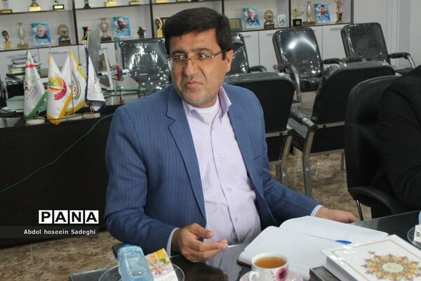 جلسه مدیران مدارس رویش انقلاب بوشهر