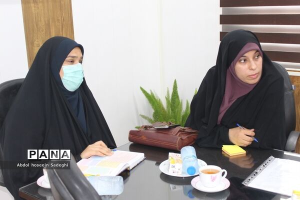 جلسه مدیران مدارس رویش انقلاب بوشهر