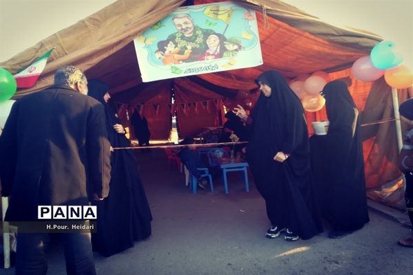 پیاده‌روی مردم قم در سالروز شهادت سردار سلیمانی