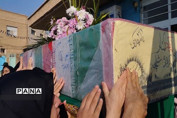 تشییع شهید گمنام در سومین سالگرد شهید حاج قاسم سلیمانی