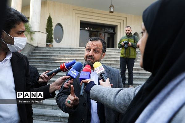 حاشیه جلسه هیات دولت -۱۴  دی