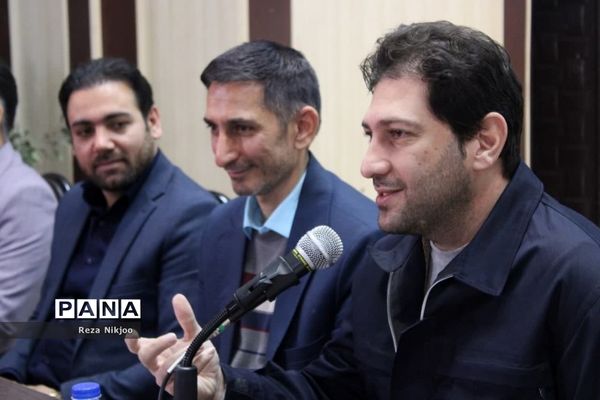 نشست فصلی مدیران مدارس ناحیه یک بهارستان