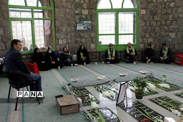 کوهنوردی مربیان سازمان دانش‌آموزی