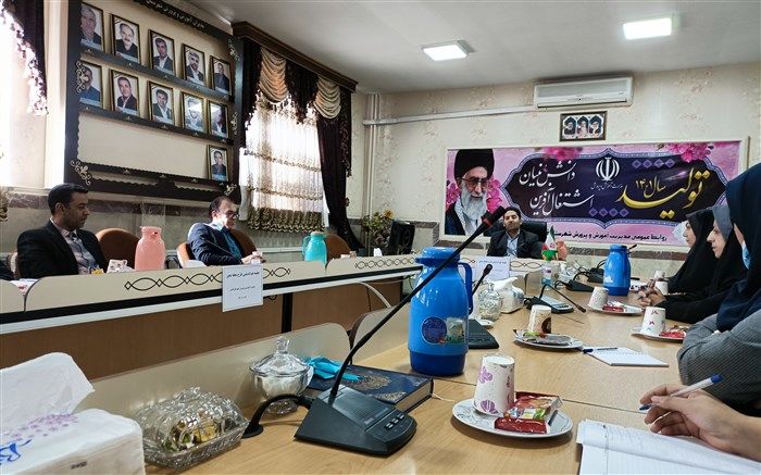 یکی از راه حل‌های برون‌رفت از مشکلات دانش‌آموزان، فعال نگه‌‌داشتن آموزش خانواده‌ها در مدارس است