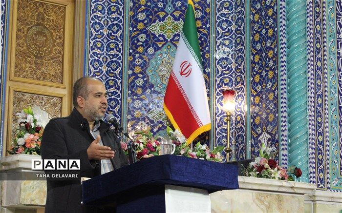 شهید سلیمانی گفتمان انقلاب اسلامی را محدود به مرز جغرافیایی نمی‌کرد
