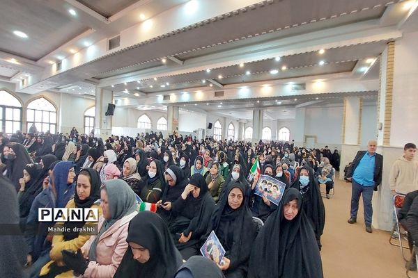 دیدار ریاست جمهوری با مردم شهرستان بهارستان