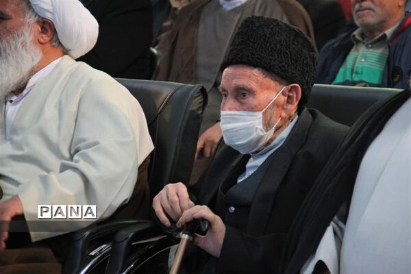 برگزاری اجلاس استانی نماز در ابرکوه