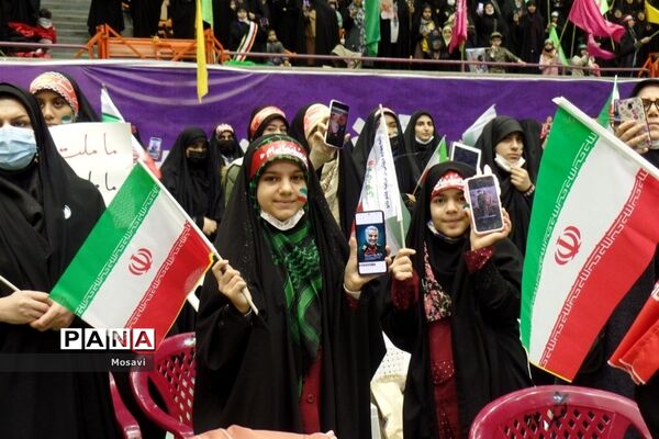 اجتماع دوازده هزار نفری «دختران حاج قاسم»