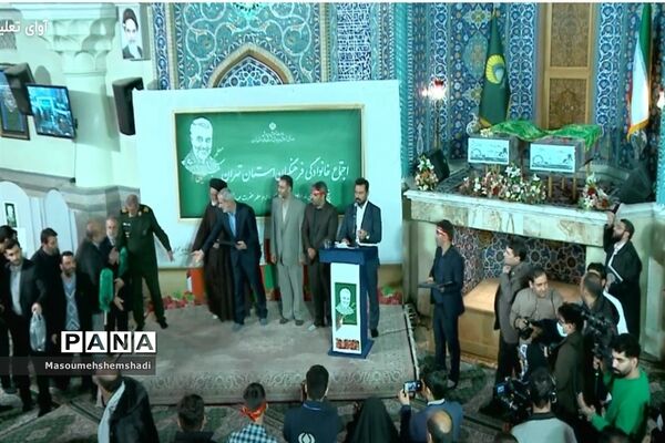 تجدید میثاق فرهنگیان  منطقه ۱۲ با حاج قاسم