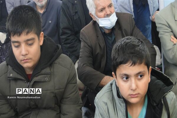 وداع نسل سلیمانی‌ها با شهید گمنام