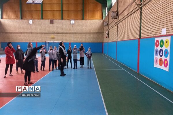 حضور دانش‌آموزان دبستان دخترانه وحدت منطقه کهریزک درطرح شهید خرازی