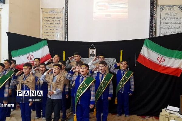 وداع خاطره‌انگیزدانش‌آموزان شهریار با شهدای گمنام