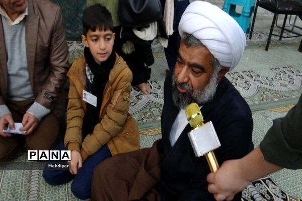دیدار دانش‌‌آموزان روستای طغان با امام جمعه بخش جوادآباد