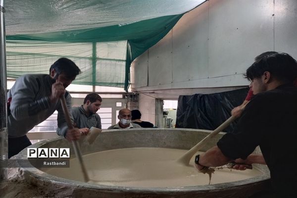 مراسم سمنوپزان درعزاداری حضرت ام البنین منطقه ۱۳ تهران