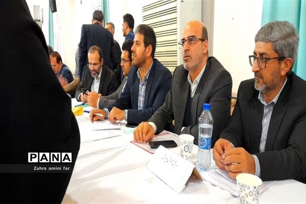 میز ارتباط مردمی در شهرستان نور